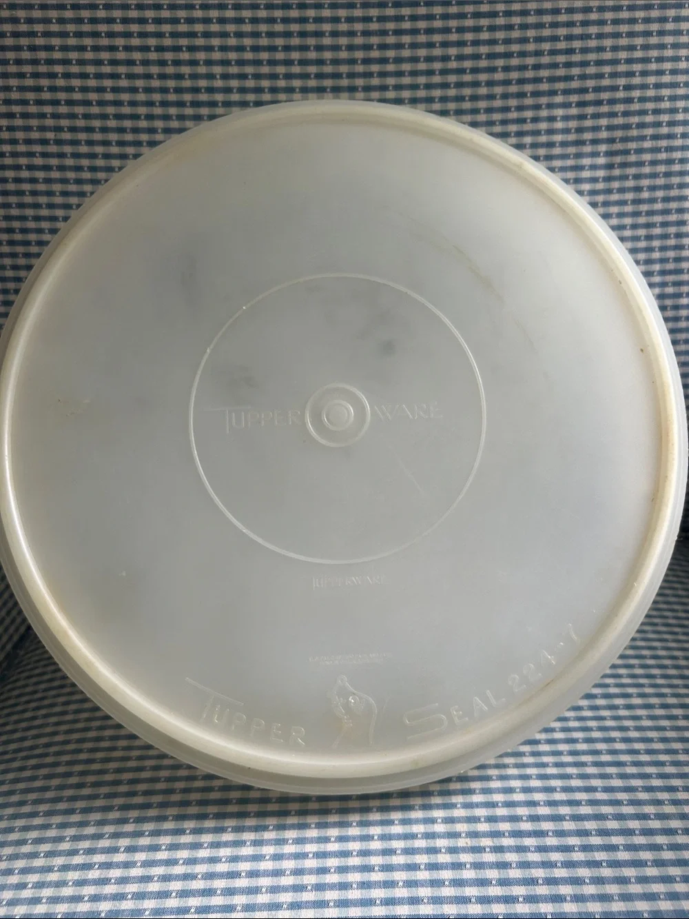 Tupperware Round Storage Bowl with Lid - Off-White